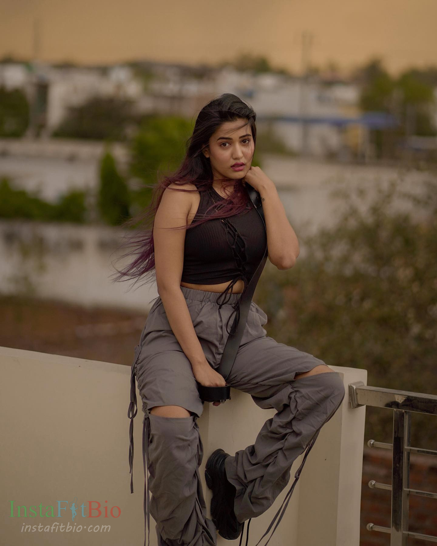 Garima Chaurasia Wallpapers InstaFitBio (7)