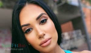 Amber Quinn - Bio, Age, Height | Models Biography