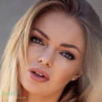 Anna Casey InstaFitBio