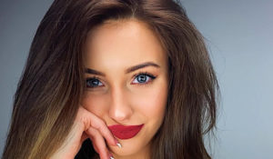 Taylor Alesia - Bio, Age, Height | Models Biography