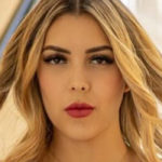 Viviane Lomelin InstaFitBio