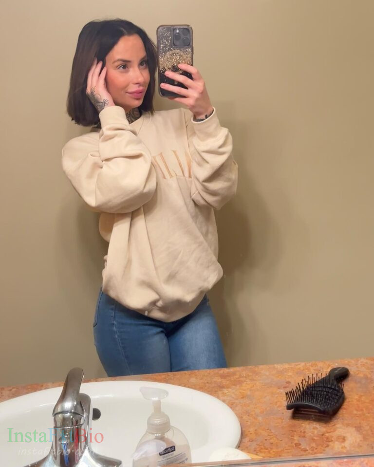 Hannah Jade - Bio, Age, Height Models Biography