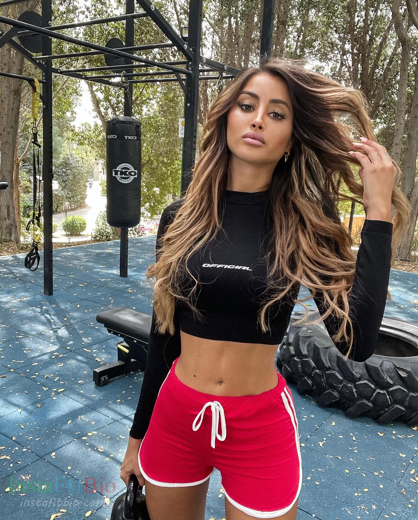 Oceane El Himer Wallpapers InstaFitBio (1)