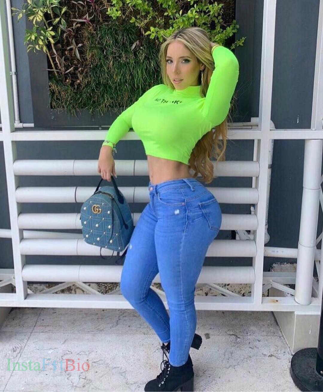 Vanessa Bohorquez Wallpapers InstaFitBio (8)