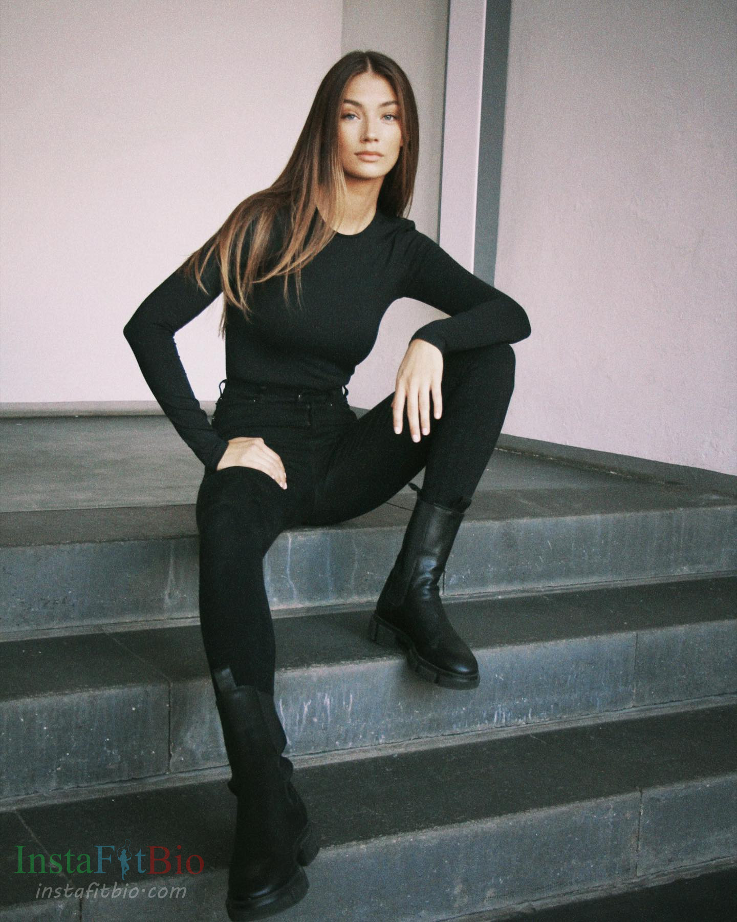 Lorena Rae Wallpapers InstaFitBio (8)