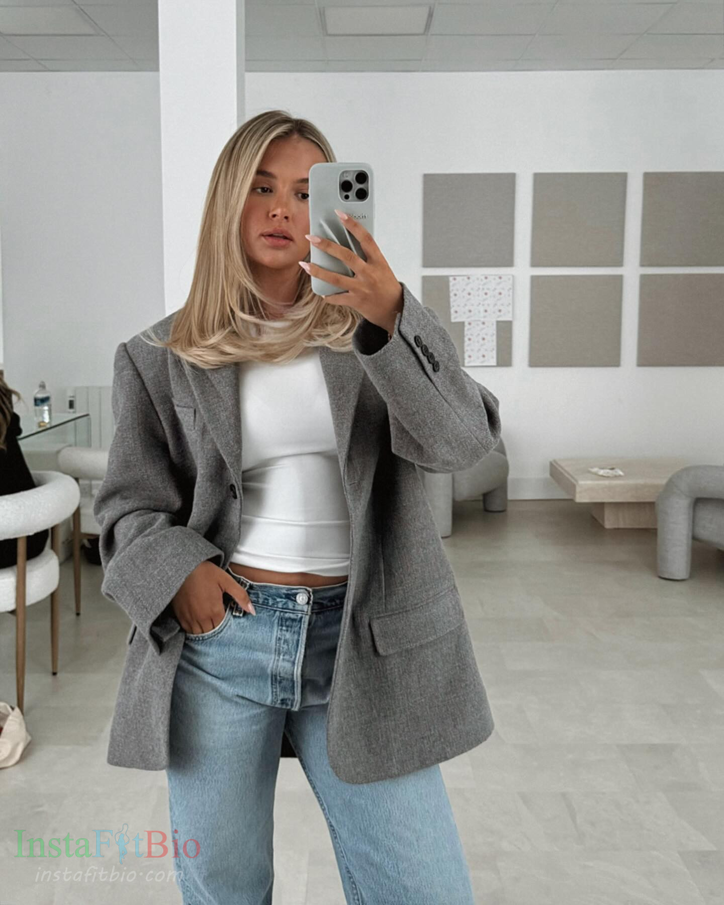 Molly Mae Hague Wallpapers InstaFitBio (4)