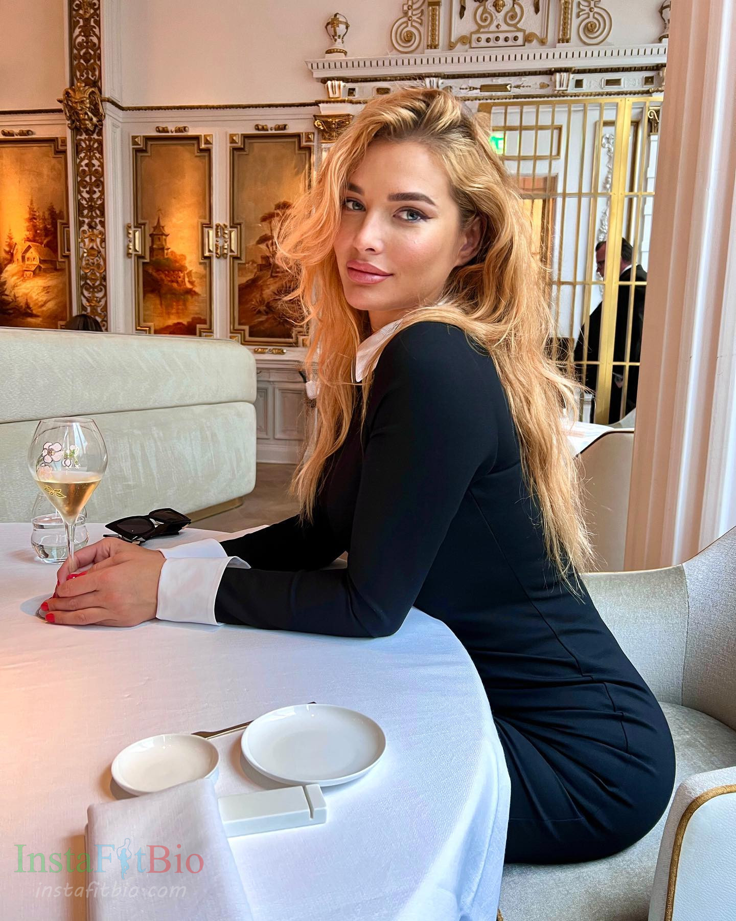 Tatyana Kotova Wallpapers InstaFitBio (4)