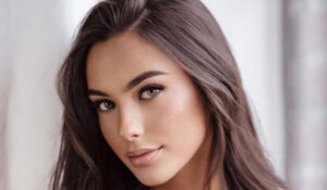 Carlotta Bnk - Bio, Age, Height | Models Biography