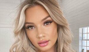 Alexa Collins | Models Biography