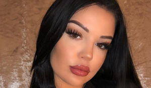 Elizabethxgx - Bio, Age, Height | Models Biography