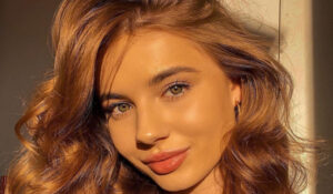 Elizabeth Vasilenko - Bio, Age, Height | Models Biography