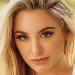 Nikki Lynn InstaFitBio