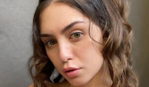 Riley Summers - Bio, Age, Height | Models Biography