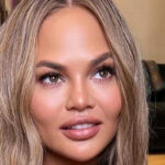 Chrissy Teigen InstaFitBio