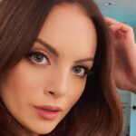 Elizabeth Gillies InstaFitBio
