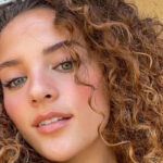Sofie Dossi InstaFitBio