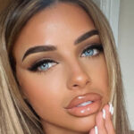 Ehloe Elizabeth InstaFitBio