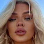 Elaine Victoria InstaFitBio