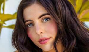 Theodora Day - Bio, Age, Height, Wiki | Models Biography