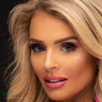 Emily Eloise InstaFitBio