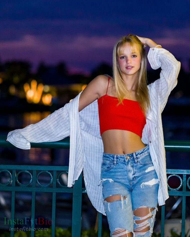Natalie Grace - Bio, Age, Height, Wiki Models Biography