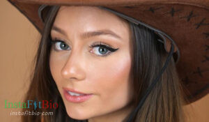 Angel Dreaming - Bio, Age, Height, Wiki Models Biography