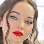 Dove Cameron #InstaFitBio