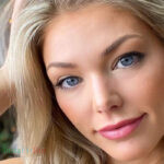 Kelsey Weier #InstaFitBio