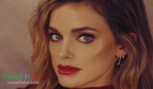 Ashley Newbrough - Bio, Age, Height, Wiki | Models Biography