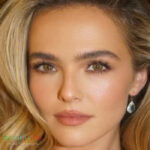 Zoey Deutch #InstaFitBio