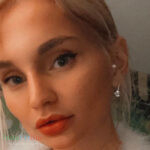 Zoie Burgher #InstaFitBio
