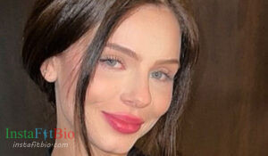 Annallese Taylor - Bio, Age, Height, Wiki | Models Biography