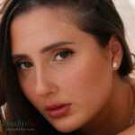 Isabelle Eleanore #InstaFitBio