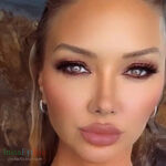 Molly Moffat #InstaFitBio