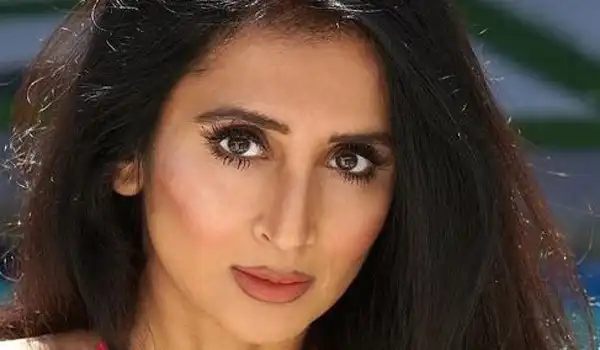 Demi Mann #InstaFitBio